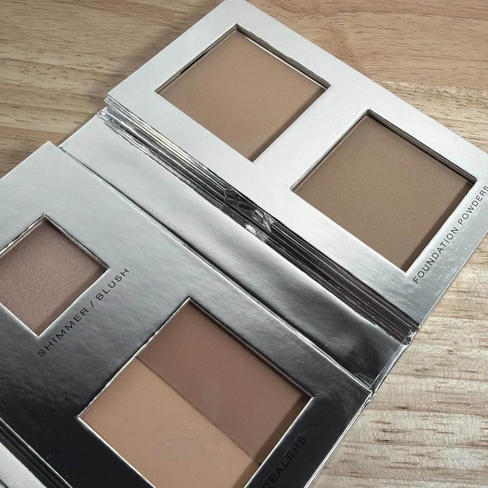 Fold Out Complexion (#2.5 Medium Tan) New Cosmetic Palette